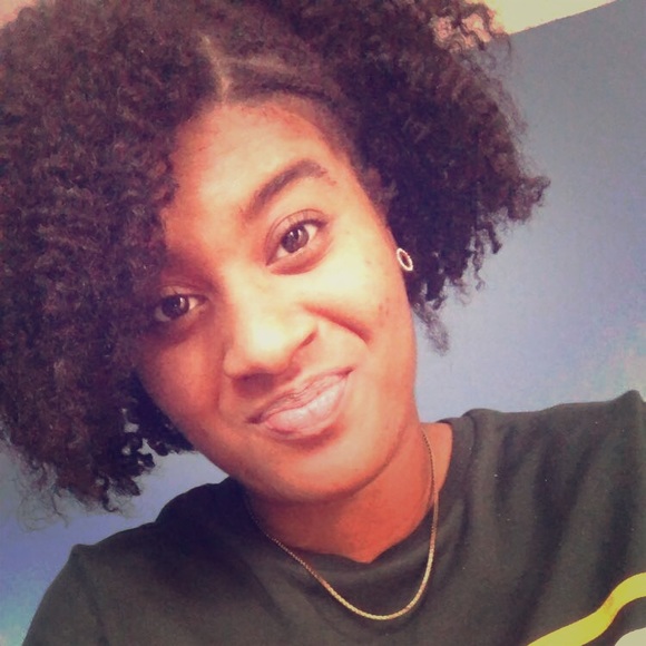 Meet your Posher, Melanie - Picture 1 of 1